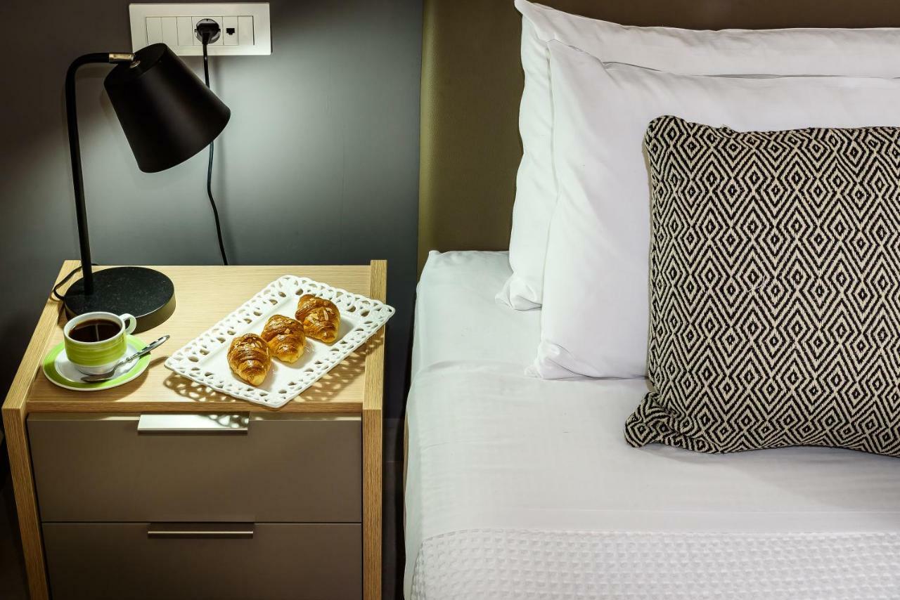 City Breeze Apartment Ханья Экстерьер фото